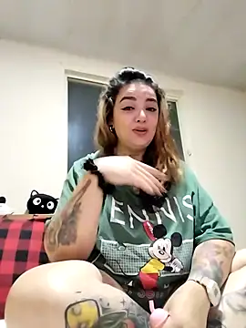 poisson ivy online show from 10/06/25, 03:15