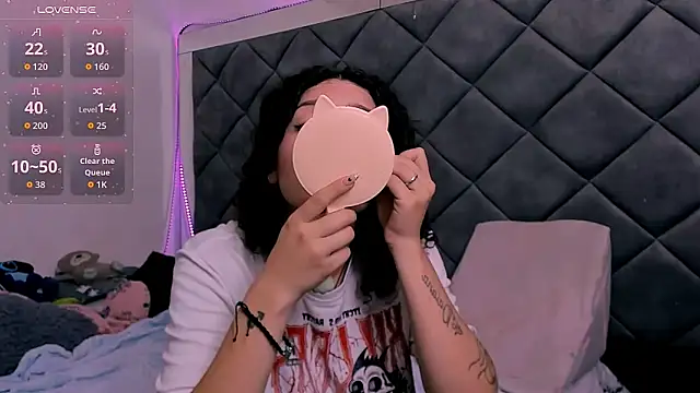 Snapshot of Nellyhills chatting on 11/30/25, 07:40 Nellyhills online show from 11/30/25, 07:40