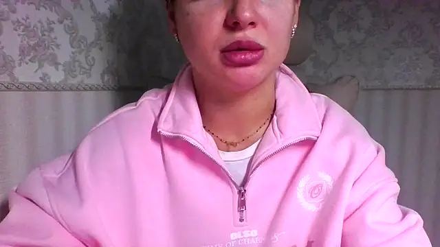 Snapshot of jennifer838 chatting on 10/01/25, 08:20 jennifer838 online show from 10/01/25, 08:20