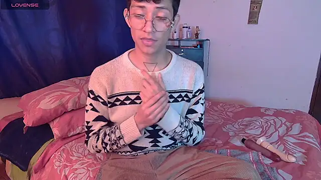 Sweet c4mer0n online show from 10/21/25, 05:46