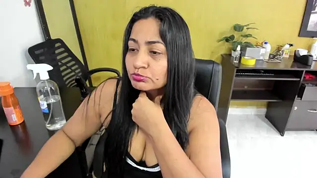 Adele Sweett online show from 01/24/25, 08:00