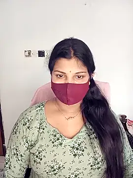 Hot-Angel  online show from 11/05/25, 04:23