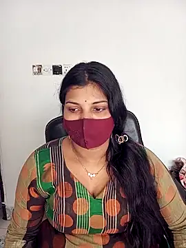 Hot-Angel  online show from 11/06/25, 04:35