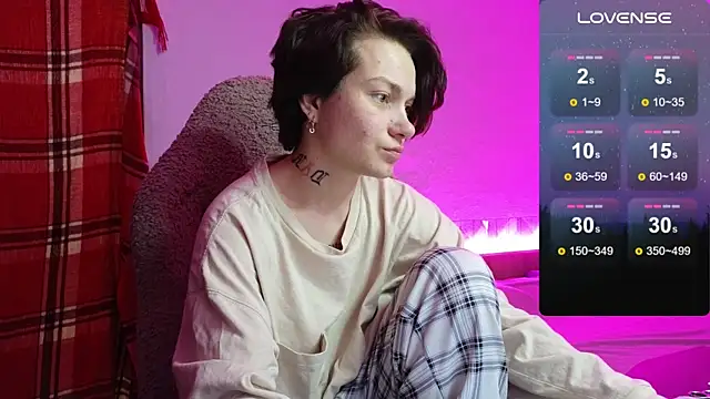 esajukyy online show from 10/11/25, 02:15