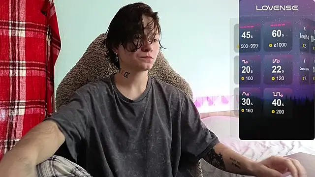 esajukyy online show from 10/18/25, 08:15