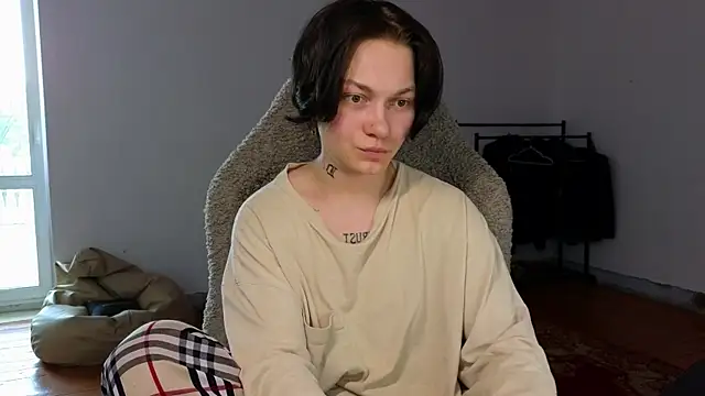 esajukyy online show from 07/19/26, 09:57