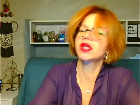 Snapshot of Natali3855 chatting on 10/01/25, 04:18 Natali3855 online show from 10/01/25, 04:18