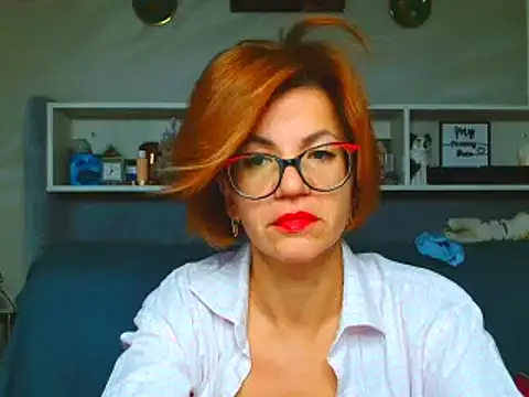 Snapshot of Natali3855 chatting on 10/03/25, 03:58 Natali3855 online show from 10/03/25, 03:58