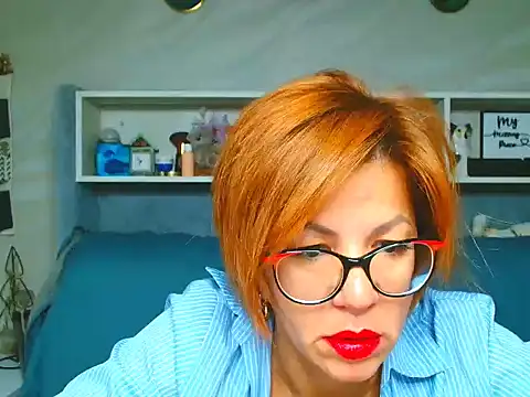 Snapshot of Natali3855 chatting on 10/04/25, 03:48 Natali3855 online show from 10/04/25, 03:48