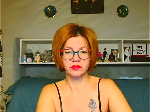 Snapshot of Natali3855 chatting on 10/18/25, 04:15 Natali3855 online show from 10/18/25, 04:15