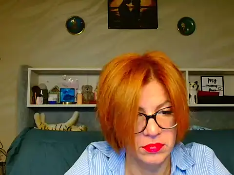 Snapshot of Natali3855 chatting on 10/24/25, 04:31 Natali3855 online show from 10/24/25, 04:31