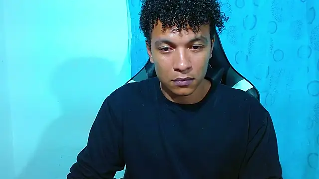 Snapshot of Black_Diamon_ chatting on 03/09/25, 07:56 Black Diamon online show from 03/09/25, 07:56