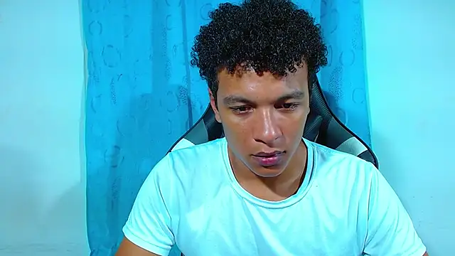 Snapshot of Black_Diamon_ chatting on 03/11/25, 09:24 Black Diamon online show from 03/11/25, 09:24