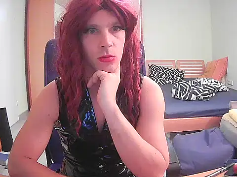 Snapshot of Kinky-Kristina chatting on 10/20/25, 07:47 Kinky-Kristina online show from 10/20/25, 07:47