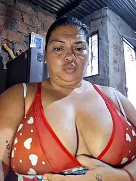Snapshot of chubby_sexy_big_tits chatting on 10/24/25, 11:06 chubby sexy big tits online show from 10/24/25, 11:06