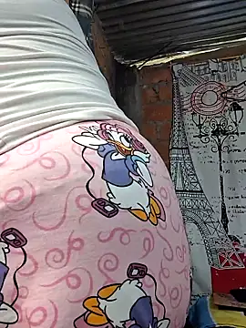 Snapshot of chubby_sexy_big_tits chatting on 10/27/25, 12:09 chubby sexy big tits online show from 10/27/25, 12:09