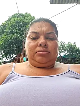 Snapshot of chubby_sexy_big_tits chatting on 11/24/25, 01:00 chubby sexy big tits online show from 11/24/25, 01:00