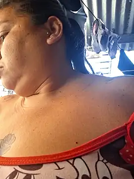 Snapshot of chubby_sexy_big_tits chatting on 12/03/25, 12:25 chubby sexy big tits online show from 12/03/25, 12:25