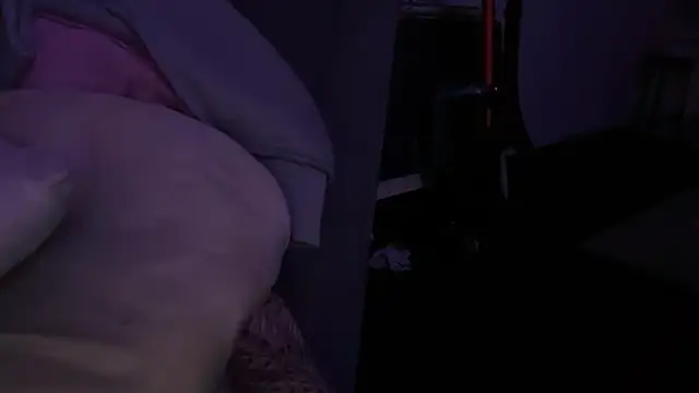 houy111111 online show from 10/03/25, 09:56