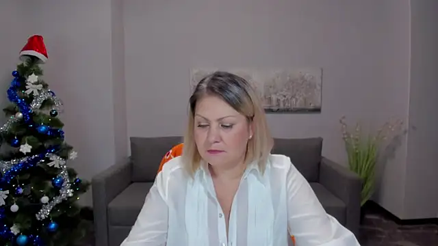 Milana Blake online show from 12/18/24, 12:51