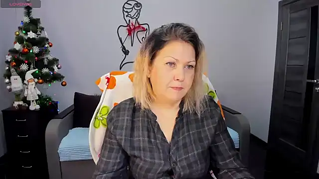 Milana Blake online show from 12/23/24, 06:44