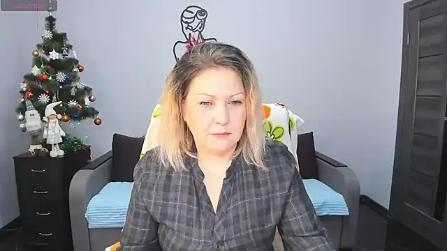 Milana Blake online show from 12/24/24, 07:06