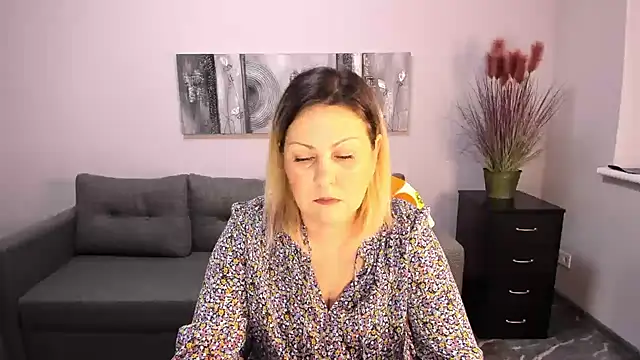 Milana Blake online show from 02/05/25, 06:56