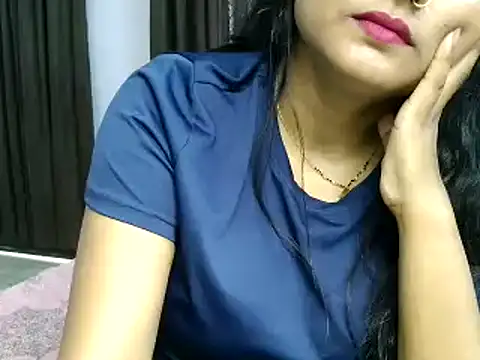 Snapshot of Hritvika chatting on 02/04/26, 07:03 Hritvika online show from 02/04/26, 07:03