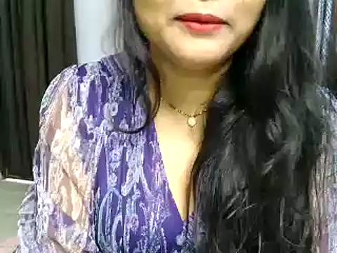 Snapshot of Hritvika chatting on 02/06/26, 04:17 Hritvika online show from 02/06/26, 04:17