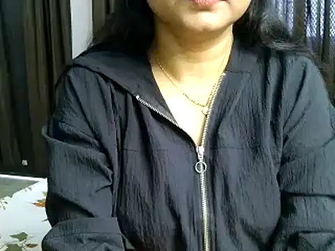 Snapshot of Hritvika chatting on 02/15/26, 07:51 Hritvika online show from 02/15/26, 07:51