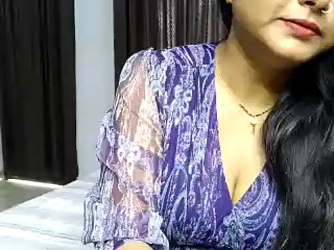 Snapshot of Hritvika chatting on 04/09/26, 02:22 Hritvika online show from 04/09/26, 02:22