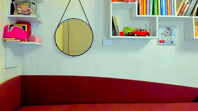 Snapshot of liya_gorgeous chatting on 10/21/25, 06:19 liya gorgeous online show from 10/21/25, 06:19