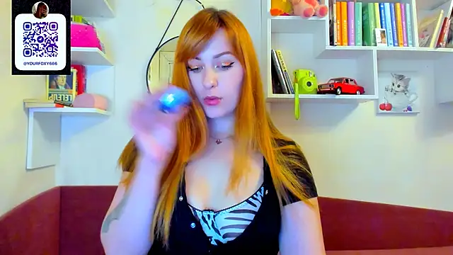 Snapshot of liya_gorgeous chatting on 11/15/25, 08:38 liya gorgeous online show from 11/15/25, 08:38