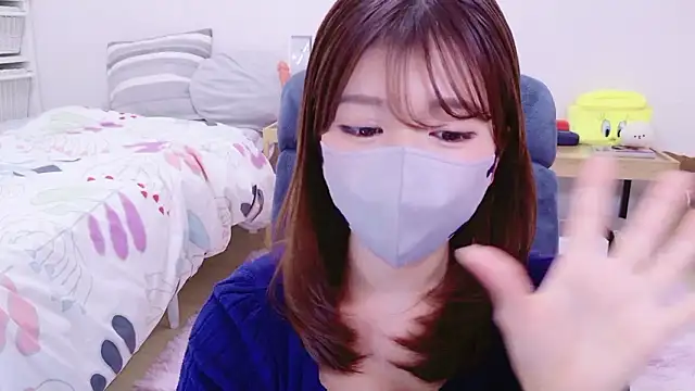 Snapshot of Runarunapi chatting on 10/24/25, 03:08 Runarunapi online show from 10/24/25, 03:08