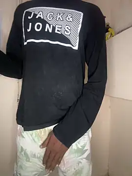 Snapshot of mahiking chatting on 03/18/25, 06:59 mahiking online show from 03/18/25, 06:59