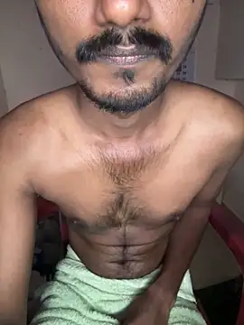 Snapshot of mahiking chatting on 10/26/25, 12:33 mahiking online show from 10/26/25, 12:33