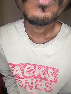 Snapshot of mahiking chatting on 11/07/25, 09:37 mahiking online show from 11/07/25, 09:37