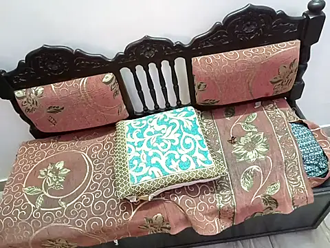 Snapshot of DivyaDutta chatting on 03/09/25, 11:14 DivyaDutta online show from 03/09/25, 11:14