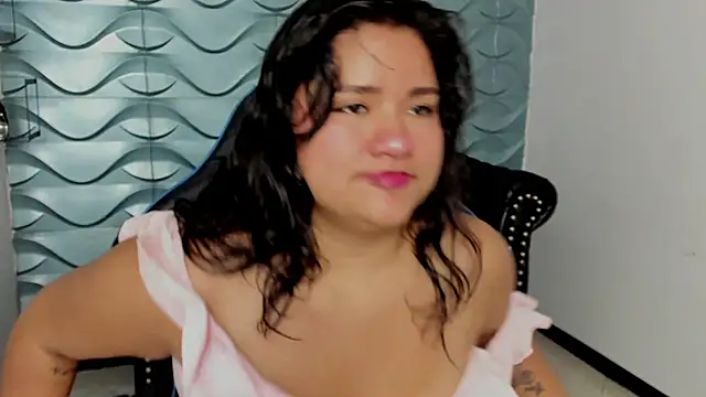natasha adams22 online show from 01/10/25, 03:29