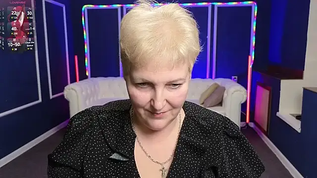 Snapshot of Sandra_Snow chatting on 01/19/25, 03:42 Sandra Snow online show from 01/19/25, 03:42