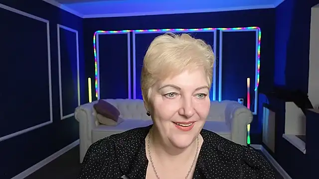 Snapshot of Sandra_Snow chatting on 02/06/25, 02:26 Sandra Snow online show from 02/06/25, 02:26