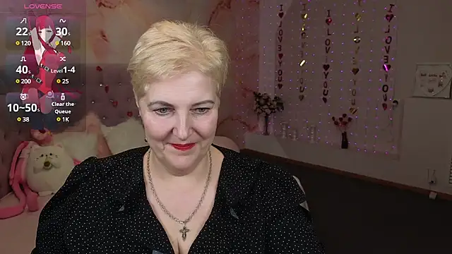 Snapshot of Sandra_Snow chatting on 02/21/25, 05:42 Sandra Snow online show from 02/21/25, 05:42