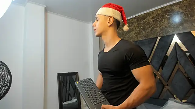 Flynn Riider online show from 12/19/24, 11:18