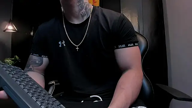 Snapshot of Flynn_Riider chatting on 09/26/25, 11:25 Flynn Riider online show from 09/26/25, 11:25