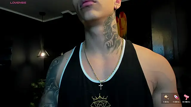 Snapshot of Flynn_Riider chatting on 09/28/25, 04:45 Flynn Riider online show from 09/28/25, 04:45