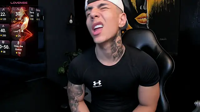 Snapshot of Flynn_Riider chatting on 11/10/25, 05:12 Flynn Riider online show from 11/10/25, 05:12