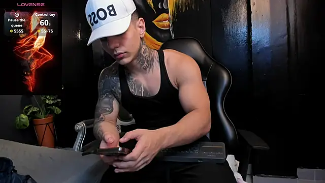 Snapshot of Flynn_Riider chatting on 11/21/25, 05:22 Flynn Riider online show from 11/21/25, 05:22