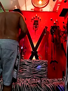 Snapshot of Charly_BC_Dirty chatting on 11/28/25, 01:47 Charly BC Dirty online show from 11/28/25, 01:47