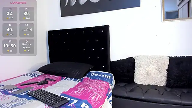 Snapshot of kassandra11_ chatting on 12/15/25, 06:34 kassandra11 online show from 12/15/25, 06:34