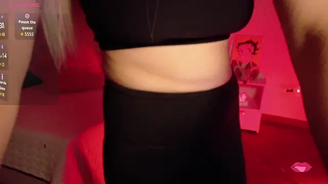 Aurora Hotson online show from 11/30/25, 12:58